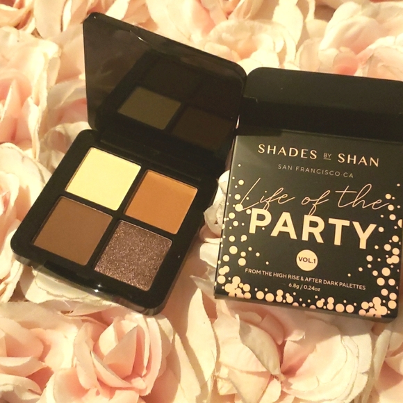 🌟🧚♀️Shades by Shan Life of the Party Eyeshadow Quad NWT - Picture 5 of 6